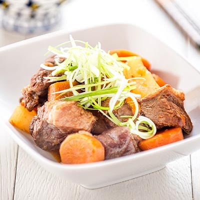 Chinese Daikon, Carrot and Tomato Beef Stew